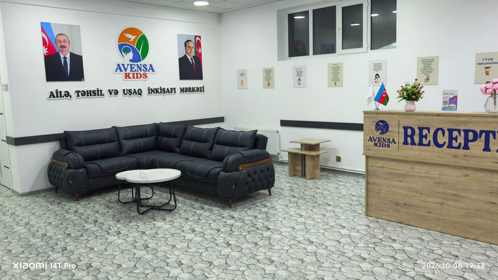 Avensa Kids qəbul və gözləmə zalının geniş görüntüsü